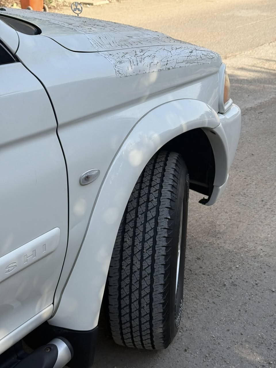 سلام عليكم
مسيبوشي نتيفا
موديل 2008 
السياره على وضع الشركه 
جديده لوك مكفوله من كلشي
مكينه 6 اسلندر فوريل مري شفط 
ماشيه 77 ألف رقم بغداد الدولي مميز 

السعر عند الاتصال 
الهاتف ***********
مكان السياره بغداد شارع فلسطين
