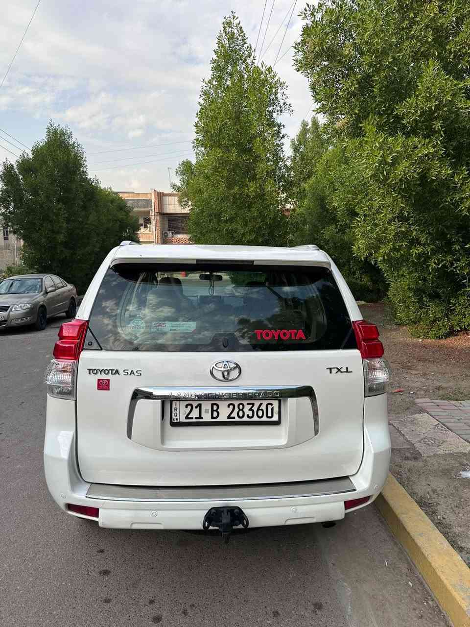 السلام عليكم
لاندكروز برادو موديل 2010 رقم سليمانية ماشيه  140 مكينه 2700 مكفوله وجاهزة 4 سلندر 

موصفات 

بصمه

حساس امامي خلفي 

شاشه نفكيشن 

اريل نفكيشن 

كامره خلفيه 

لايت زينون 

السيارة مكفوله كفاله عامة ما عدا شبرين بالصندوق 

الرقم ***********
