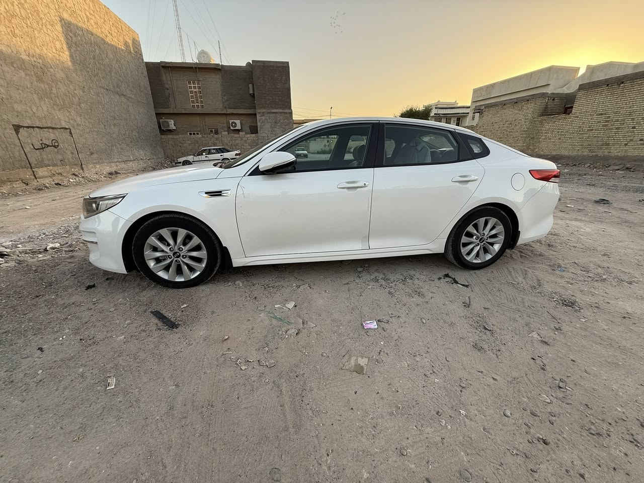 السلام عليكم 

أوبتما خليجي مكينه ٢٠٠٠ سياره ماشيه ٩٥بدون صبغ بدون تبديل 
سياره جاهزه خير من الله مكان السياره أبو غريب  مرواس أو بيع 

السعر ١٦٣.                 ***********
