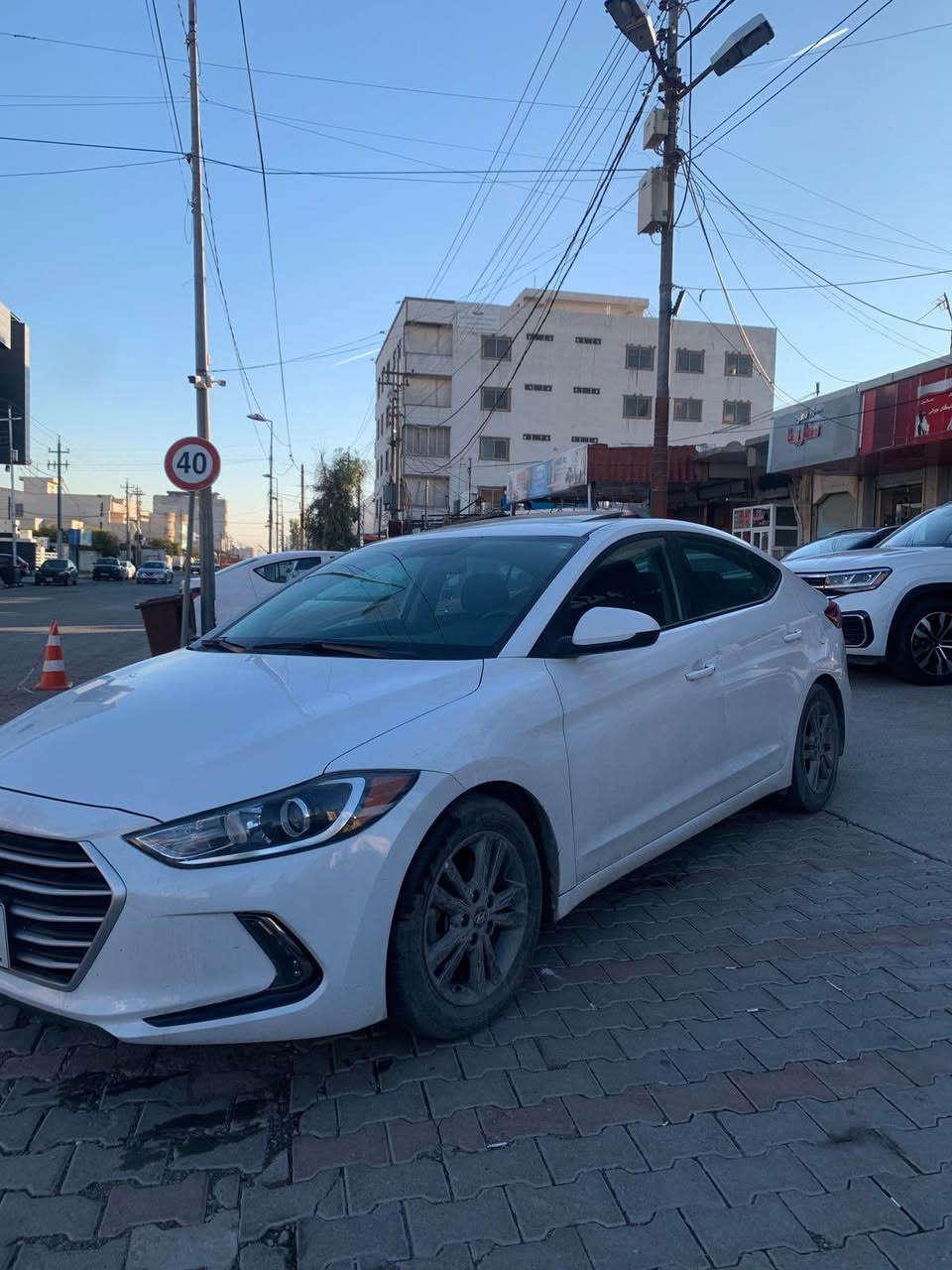 کــــــــوردی 
تەنها فرۆشتن گۆڕینەوە ناکا 
هیوندای ئەلێنترا ، ئەمریکی 
کاتی دهۆک داخل بووە بەکلین 
مـــــــۆدیل / 2018 
مەکینە : V4_20 دووش ، 
گێڕ و مەکینە کەپس نەکرایتەوە 
ڕۆیشتن / 152 هەزار میل 
ڕەقەمی نوێیە سەنەوی 2025 

مواسفات فوول بەسمە سلایت
پێش و پشت کەپس بێ ئێڕباگ 
ڕوبع بۆنیت ، چاملغ پێشەوەی سەکن و دەرگای پشت سەکن و چاملغی پشتەوەی سەکن سبوغ 
یەک دوو جێ کارت و تەعدیل 

نــــــرخ   122$ 
بۆ پەیوەندی ***********

عربي 
فقط بیع ما عندنا مراوسة 

هیونداي النترا آمریكی 
مـــــودیل 2018 
محرك V4_20 دووش 
جیر و محرك بشرط مامفتوح 
ماشي 152 ٲلف مایل 
رقم جدید سنویە 2025 

فوول مواصفات سلایت بصمة

بجم و خلفي كبس بدون ایرباك 
ربع بولنت + جامرلغ سکن امامی 
باب و جاملغ خلفی سکن صبغ 
مكانین تعدیل و كارت 

سعر    ۱۲۲ $

للاتصل*********** أربيل, العراق
