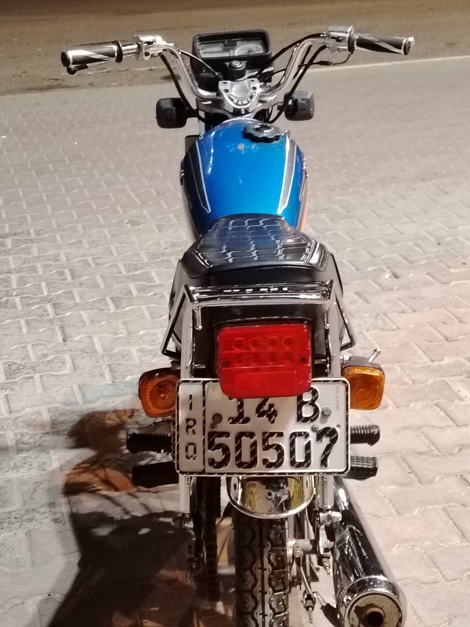 دراجه نامه مديل2023رقم اوسنويه دراجه جديده كلش وكهرباية كلها شقاله حته الرون ولكيلو متر السعر 1850وبيها مجال قليل  مكاني البصره تقاطع الطويسه ***********
