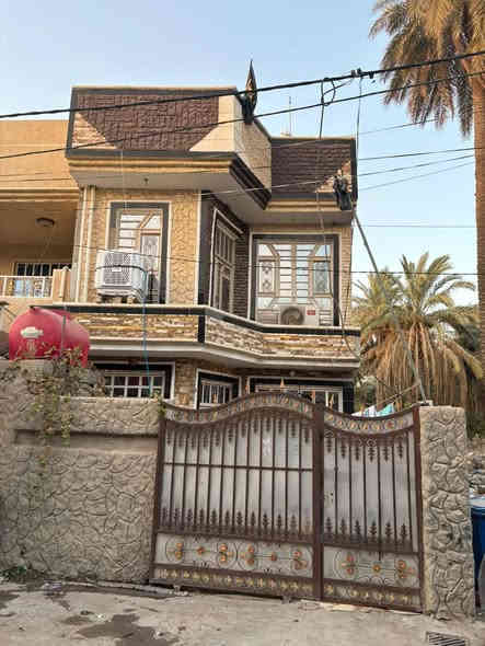 السلام عليكم دار للبيع في بعقوبه حي المصطفى زراعي سند ٢٥ باسمي المساحه ١٥٥ يحتوي الدار ع ٥ غرف  ***********٦
