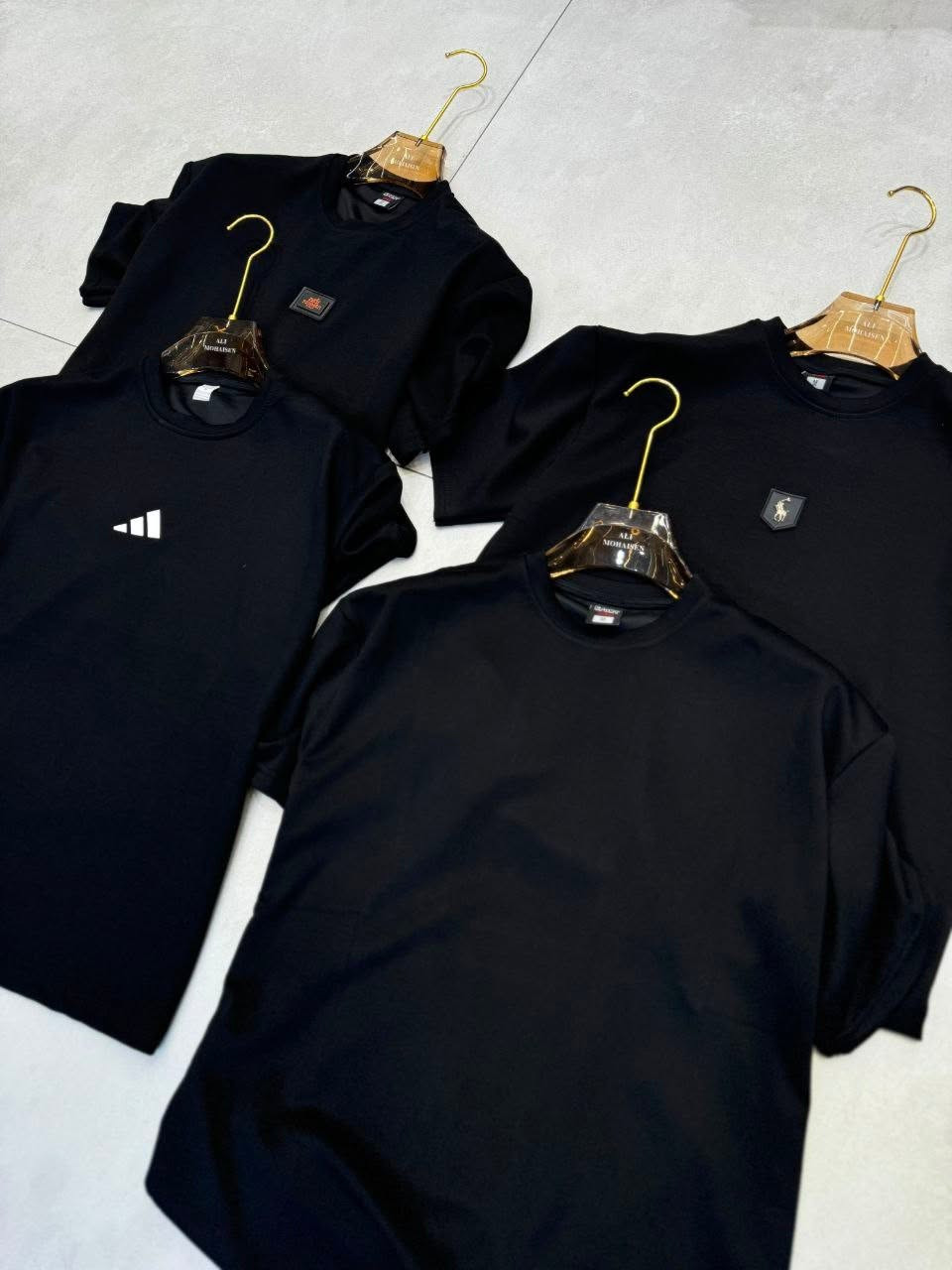 بدي ماركات اسود خامة اسفنجية 💯
قياسات Size : S - M - L - XL - XXL 

الشد 10 قطع ب90 الف


**إذا كنت صاحب هذا الإعلان وتريد حذفه لأي سبب، رجاءا أرسل رسالة إلى الدعم الفني**