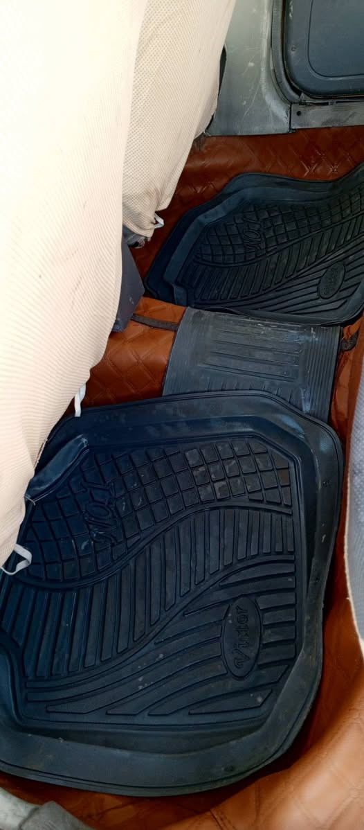 السلام عليكم سايبا موديل 2010 بيه كير اومكينه يخبلن سياره نضيفه كلش مرتبه مال شغل كهربائيّات كله شغاله سستم سماعات مسجل كاعيه جديد تخم تاير ابو الخطه جديد كلشي ماعوزه السعر14اوبيه مجال حك الجيه بابل المتحتيه للستفسار ***********
