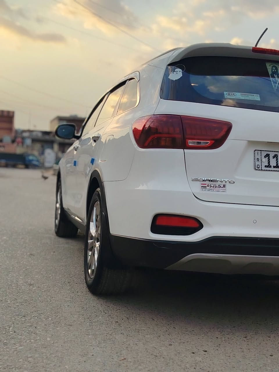 السلام عليكم سورنتو للبيع 2019 ماشيه 70الف حقيقي السياره بسمي. كشنات كهرباء حساس امامي. خلفي. جنطة كهرباء بردات. بلادي سياره جني مال بيت شاشه كبيرة رقم انكليزي بغداد سياره كفاله عامه ملاحظات بسيطه بيه مكاني بغداد المعامل رقم الهاتف ***********السعر 240وبيه مجال للشراء سبير منازل شرط

