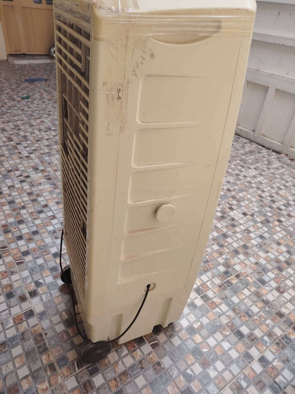 للبيع كنفيره وكاونتر غراض مال بيت هذا رقمي///***********
