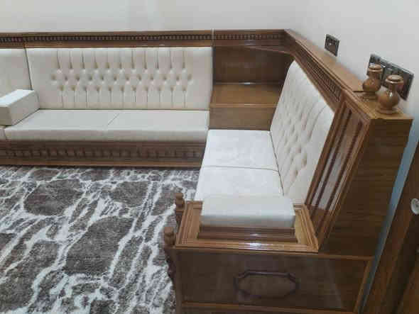 مزاد البركة ديالى المقدادية قرب السيطرة مهروت ،صاج الزان ،حسب المواصفات الموجوده ،،اقرأ المواصفات وراسلني اذا تحب تحجز ،،يجيك المندوب للبيت ياخذ القياسات وعربون ،،ثلث المبلغ،، نشتغلك حسب المواصفات المذكوره، من تاريخ القياسات والعربون ،١٥، يوم يكمل طلبك كافه الموديلات   ،،سعر ،١٦٠،الف ،المتر،،للصاج الزان ،الاستفسار (***********) مواصفات العمل (خشب جام روسي انج ب  انجين ،اما الخشب الخارجي صاج وزان روماني ،اسفنج مميز اول عراقي اوو اكسترا،،حسب الطللب ،١٠ سم ،المقعد بلاوي
