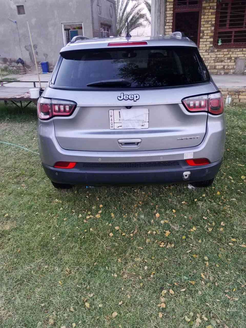 سياره جيب كومباس للبيع موديل (١٧) ظرر تبديل بنيد وصبغ نص جاملغ بيع مستعجل السعر (١١٥). باقي التفاصيل للستفسار ***********
