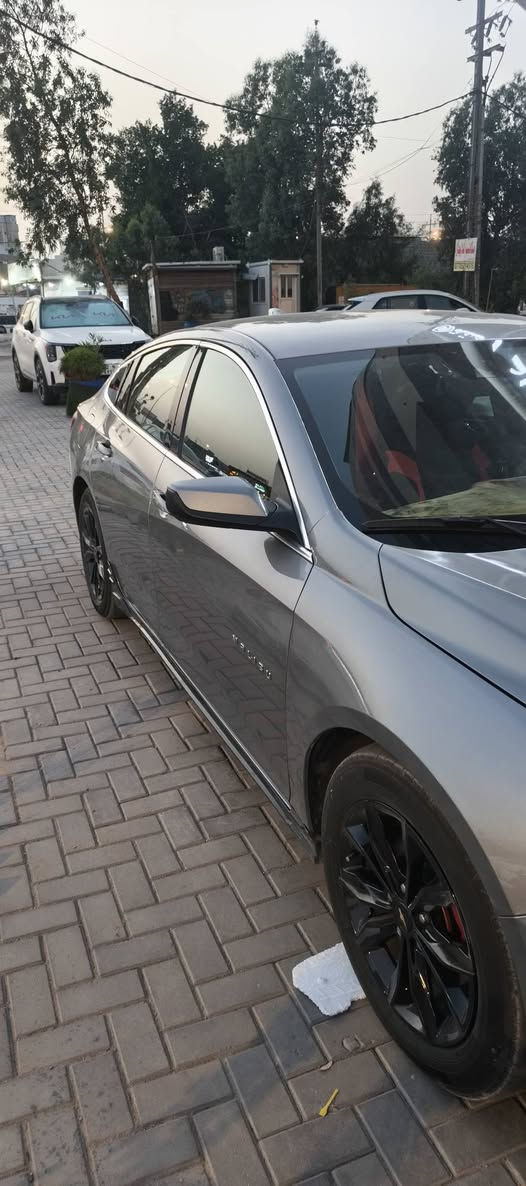 🚗 للبيع: شفروليه ماليبو LT موديل 2023

- الفئة: LT
- اللون: سلفر
- الوارد: أمريكي
- المحرك: 1.5 لتر تيربو
- ناقل الحركة: أوتوماتيك CVT
- دفع أمامي
- شاشة لمس مع Apple CarPlay وAndroid Auto
- تشغيل بصمة ودخول ذكي
- كاميرا خلفية
- السيارة نظيفة وجاهزة للفحص
ملاحضه السياره معوقين كربلاء والحادث موضح بل صوره

للاستفسار يرجى التواصل على الخاص أو الاتصال.*********** البصرة, العراق
