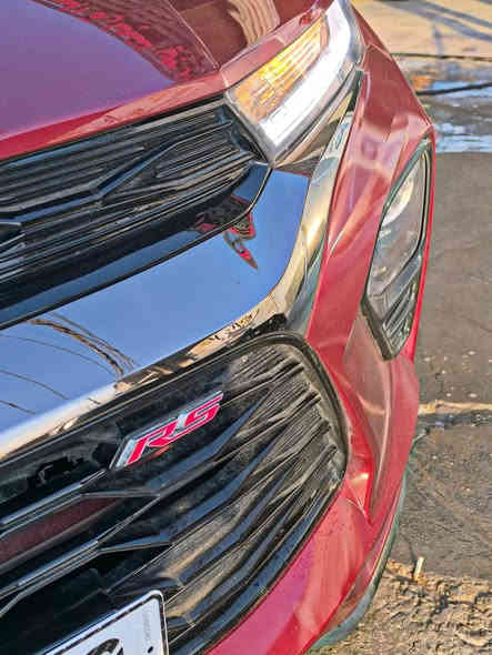 السلام عليكم 
للبيع شيفرولية تريل بلايزير 2024
وارد امريكي رقم بابل دولي 
---------------------
* المواصفات * 🥇🏅
سلايت روف بانوراما 
بصمة دخول ذكي تشغيل عن بعد 
رادار تحديد مسار مثبت سرعه 
تحكم ستيرن جهتين 
شاشة اندرويد أوت-  أبل كار بلي 
كاميرا خلفية/ حساسات 
فور ويل - درايف مود
جنطة كهرباء / لايت LED
باقي المواصفات موضحة بالصور 
------------------------
الضرر.
صور الحادث مرفقة بالمنشور 
السعر (( 142 )) $$
للاستفسار الاتصال على الرقم التالي 
☎️ - ***********

☎️ - ***********
