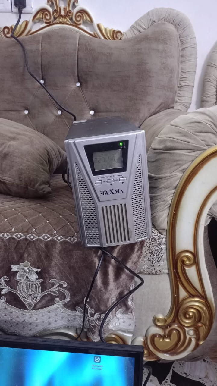 السلام عليكم
كاشير للبيع كامل وجاهز مستعمل فقط شهر واحد

$850وبيه مجال للشراي

هاتف 📞 ***********
