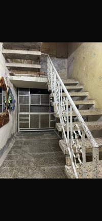 مساحه 200 م طابو ملك طابقين شارع شركه اول فرع بشارع شركه  طابق ثانب سو...