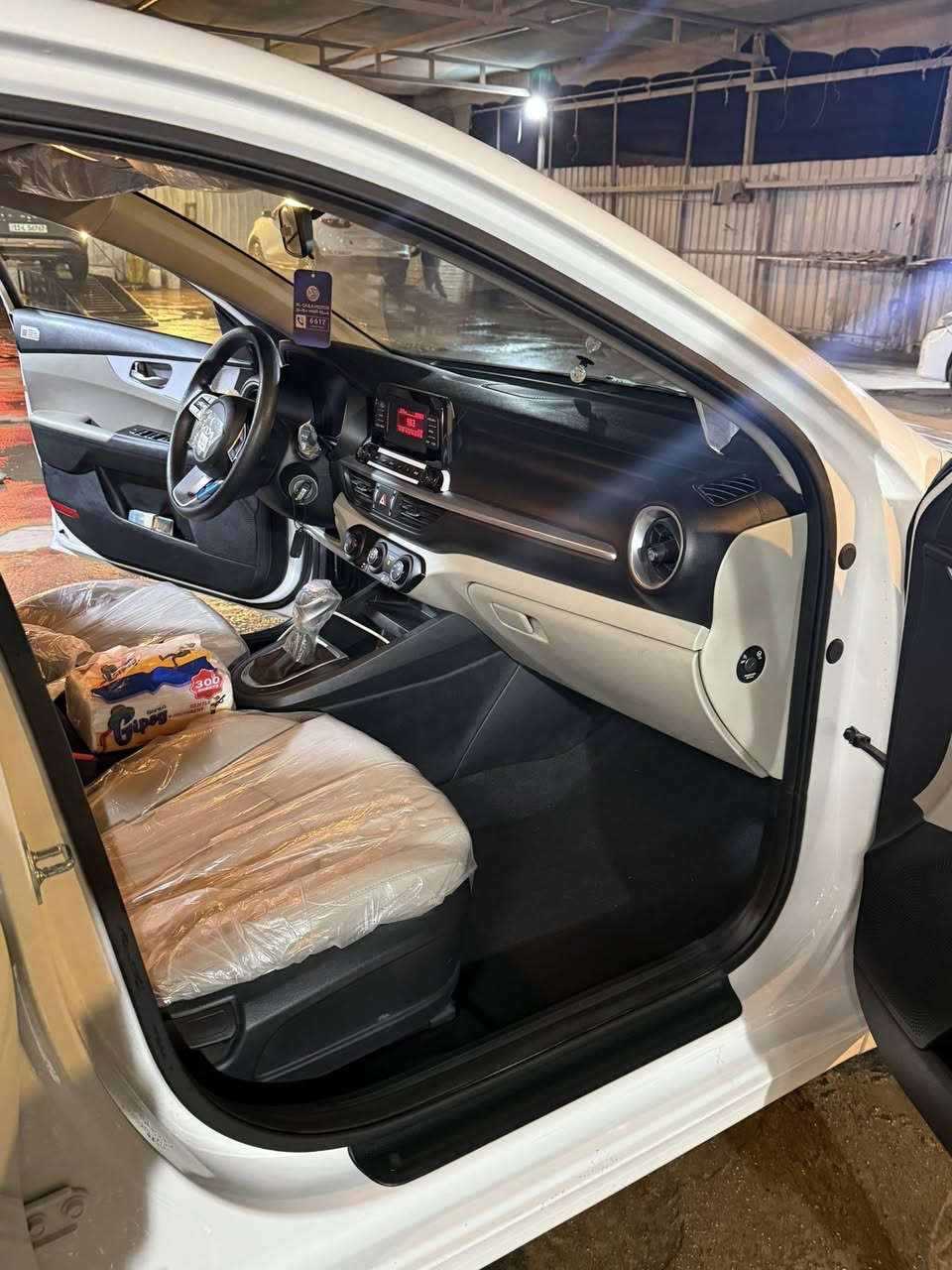 سيراتو ٢٠٢٤ كفاله رقم بغداد ماشيه ٢٢ ألف للبيع *********** مكاني بغداد محرك ٢٠٠٠
