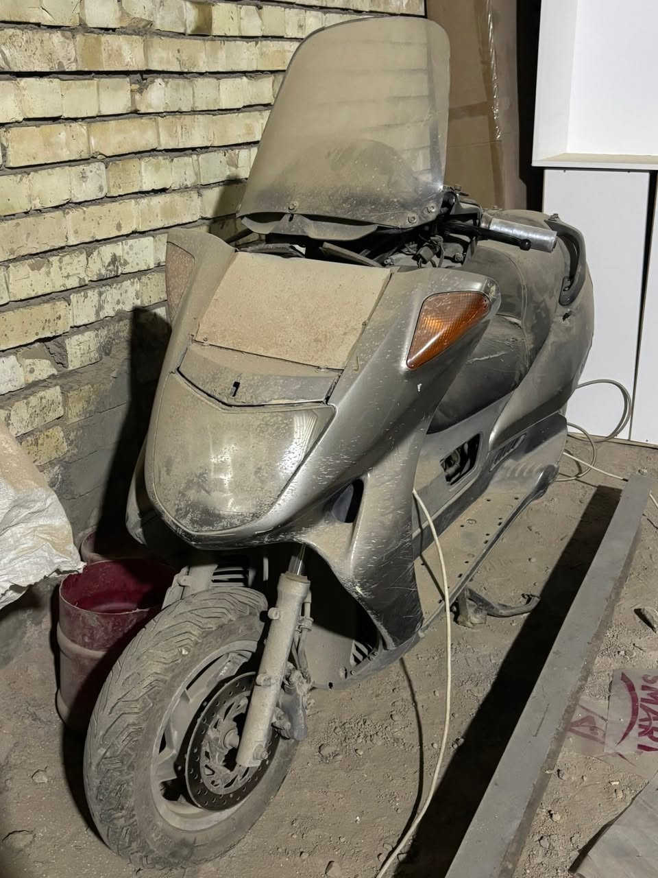 كوم حديد ب300 بغداد الزعفرانية الاربع شوارع
***********
