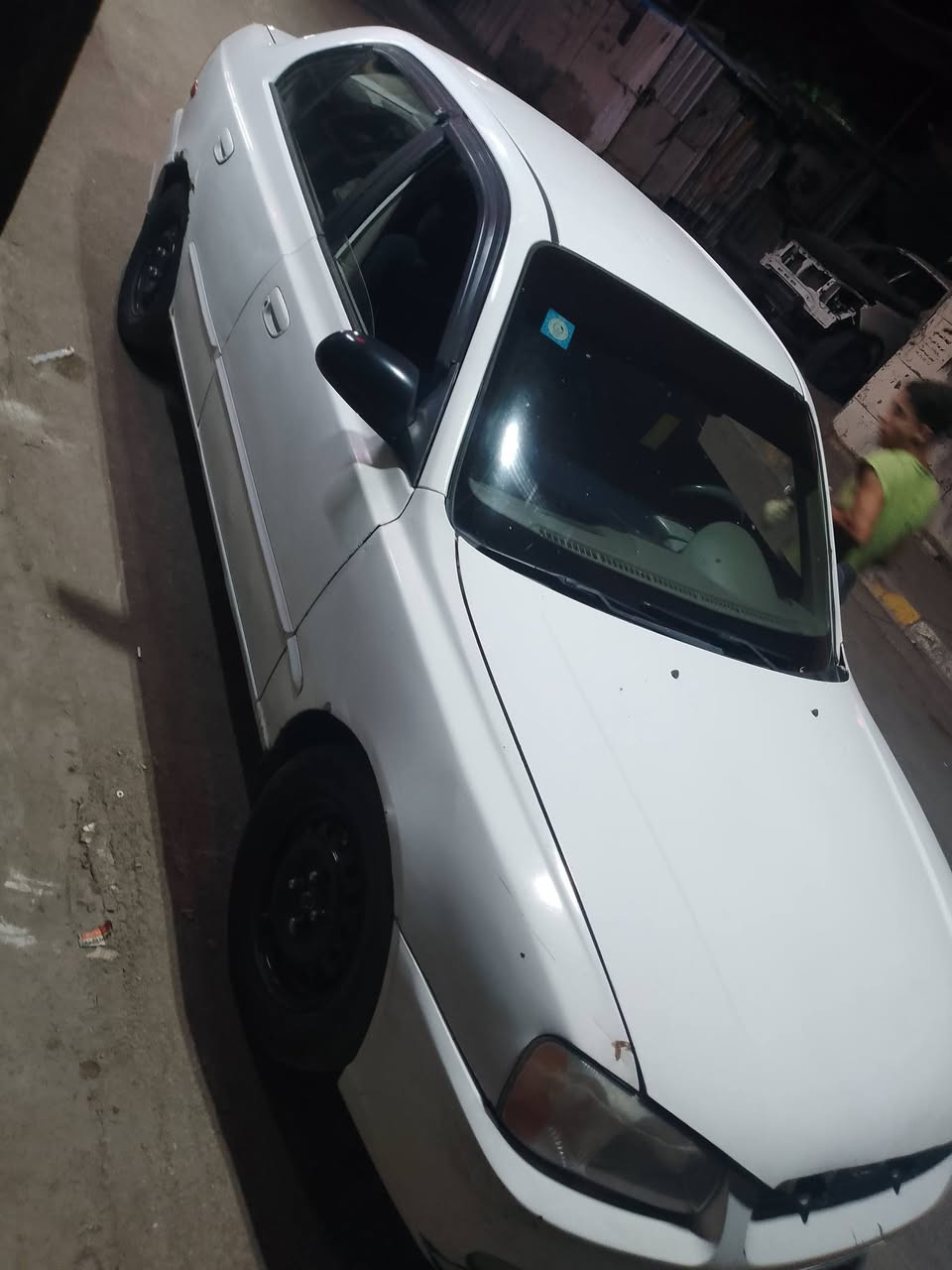 هونداي اكسنت موديل 2002 كير مكينه خير من الله تبريد ثلج السياره بسمنه سياره بيها ملاحضات بصيطه كدامك كشرها ونته شوف بعينك مكان السياره بغداد العامريه سعرها 45 وبيها مجال للشراب ***********

