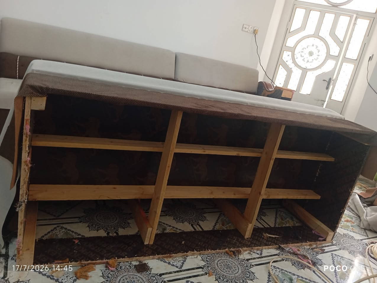 السلام عليكم
تفصيل التخم والديوان حسب الطلب بإجود خامات القماش ..واجمل الاكسسوارات 
صيانة التخم والديوان ،(نجارة ودوشمة متكاملة )
حسب الطلب والإختيار يتوفر كادر للعمل الموقعي للقياسات الكبيرة ، كل الي عليكم هو التواصل معنا عبر الماسنجر أو الواتساب -***********
