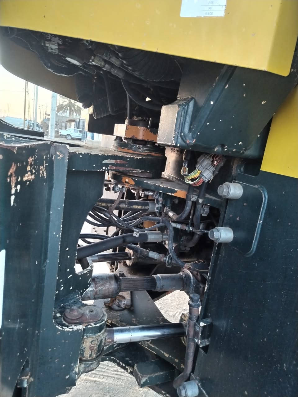 السلام عليكم شغل كاوسكي للبيع حجم ٩٠ موديل ٢٠٠٥ رقم انبار تحويل مباشر جاهز لعمل وارد ياباني على الشركه بلادي مكان الأنبار الاستفسار على رقم *********** و***********
