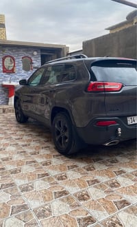 جراند شيروكي • ٢٠١٧ • ٦ سلندر