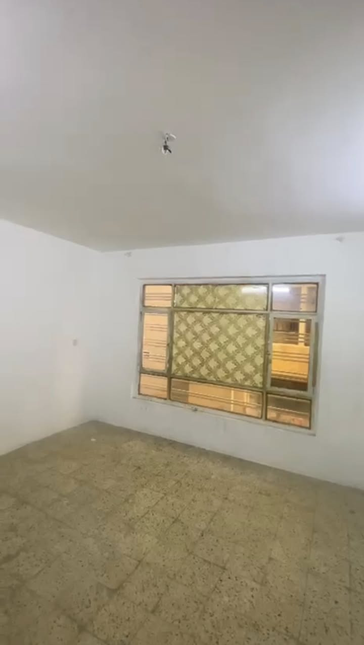 للإيجار مشتمل 50 متر حي سومر ⬇️⬇️
طابقين يحتوي على اسقبال صاله مطبخ خدمات وغرفتين نوم

ايجاره ٥٠٠ بي مجال 

***********–***********
