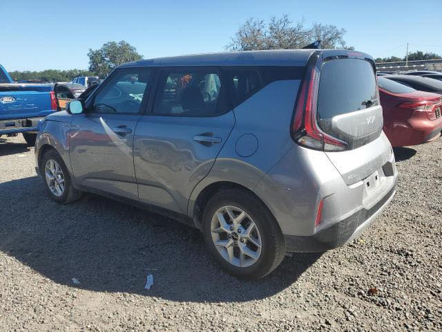 السلام عليكم .. كيا صول موديل 25 ماشيه 9 تالالف السياره اليوم وصلت العقبه  ابيعه ع وضعه تدخل حره او ع كتاب الشهداء السعر 122 للاستفسار *********** مكاني بالحله
