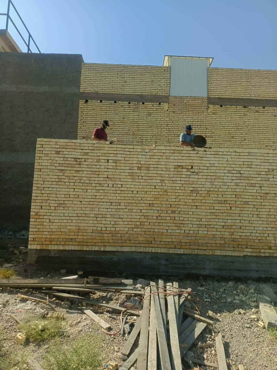 سلام عليكم جزء من عملي عسا ان ينال عجابكم
شغلي تحت شراف مهندس شرط
اخذ عل دبل وقطعي وبل يوميه رضي 350 طابق ثاني 450
(***********) (***********)
