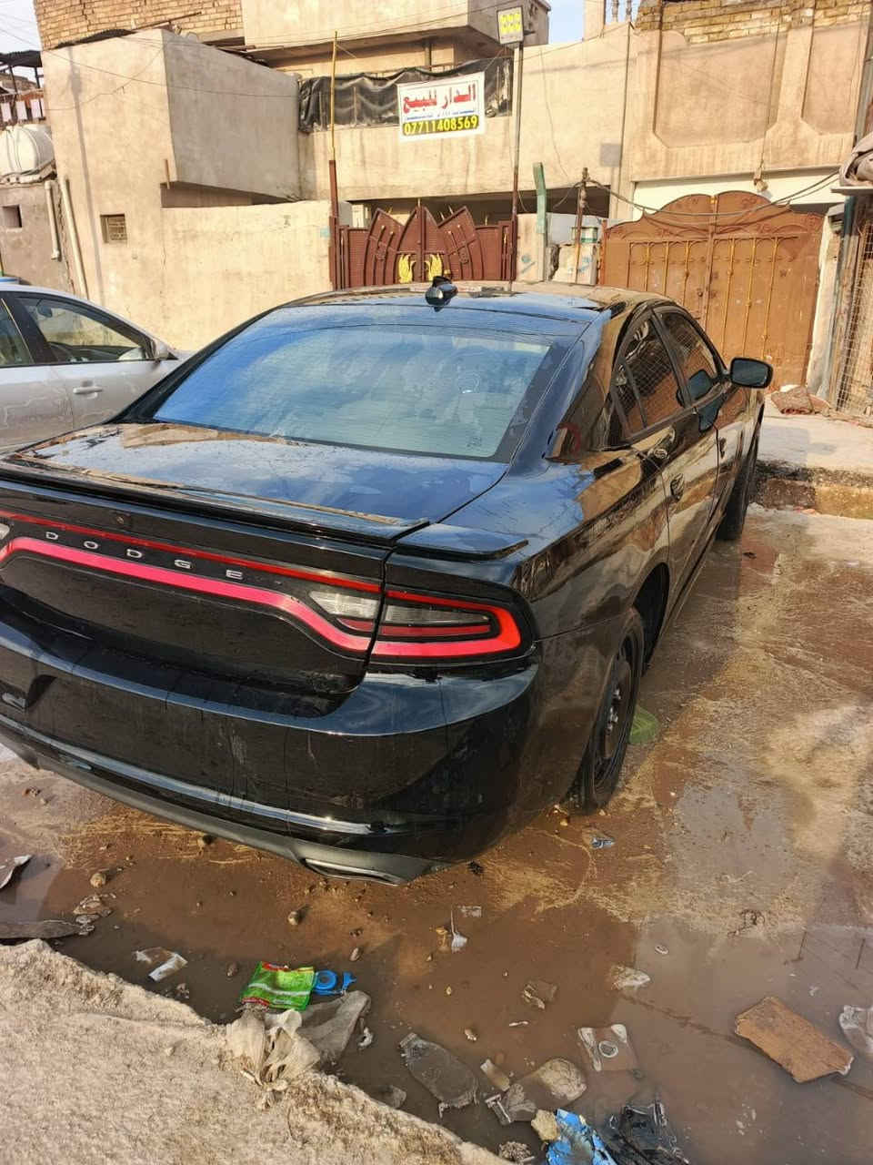 جارجر موديل 21 بدون رقم منفيس بسمي ماشيه 3000 حادثها بچم مكان السياره بغداد مدينه  الصدر داخل الإتصال على الرقم ***********
