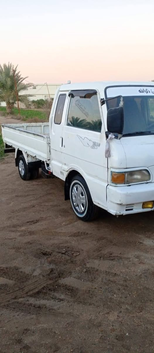 كيه بنكو موديل 1996 السياره خير من الله. كير ومحرك وحداديه مكفولات. رقم انكليزي بسمي والسنويه ال2030
مكان السياره بابل. سده الهنديه. ***********.
