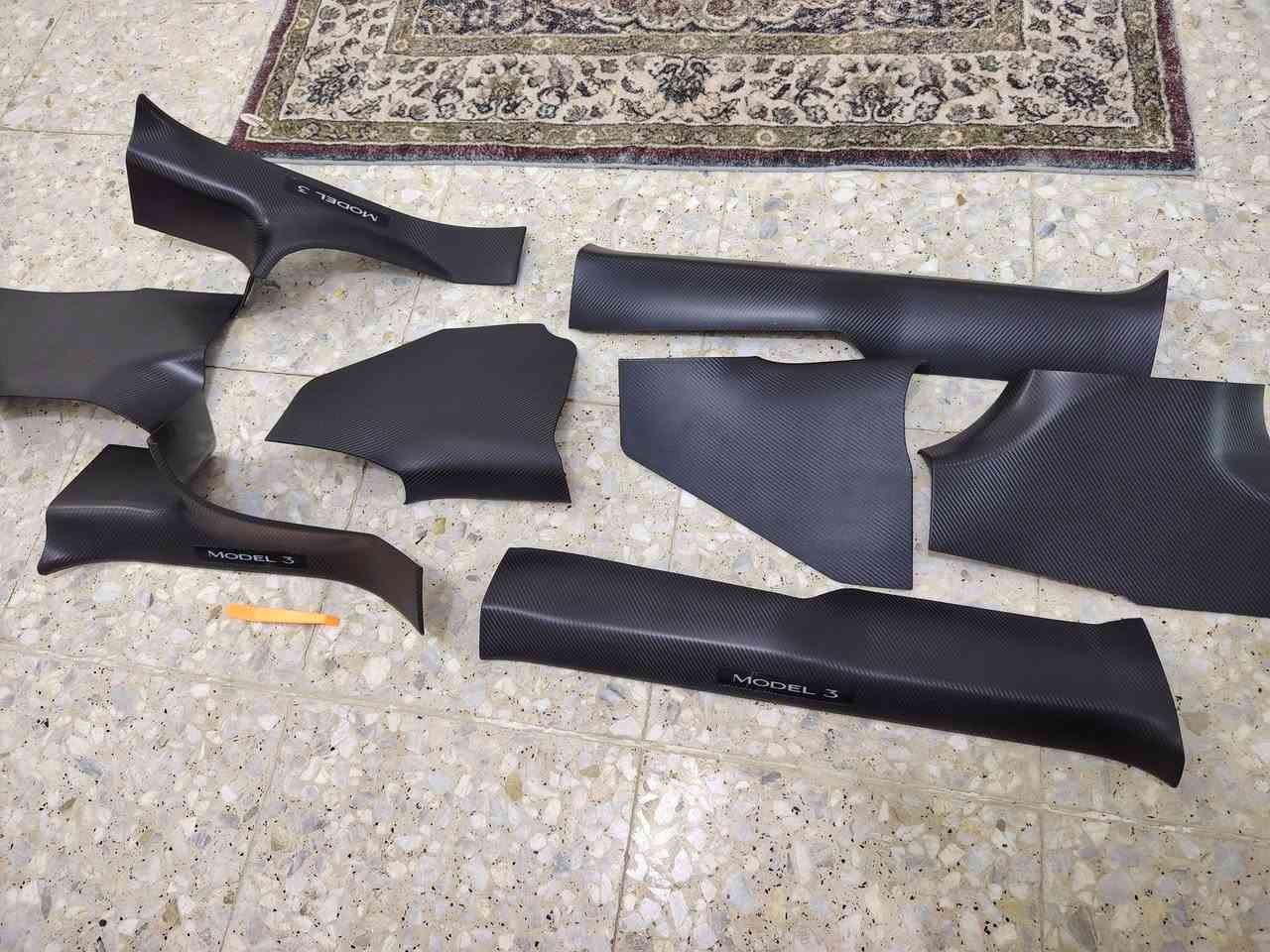 متوفر دوسات تسلا model 3 جديد غير مستخدم عنواني بغداد
واتساب ***********
