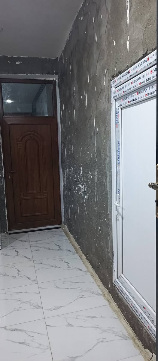 بسم الله الرحمن الرحيم 
يقدم لكم معمل ومعرض الضامن الألمنيوم 
عن الابواب ال pcv بكافة الألوان غرف نوم صحيات ابواب الاستقبال الألوان المتوفره 
 ابيض🤍 ،اسود، 🖤صاجي🤎 ،الشباني🤎 ،رصاصي🩶 
العنوان بابل القاسم خلف الگراج الموحد 
‏‪***********‬‏
