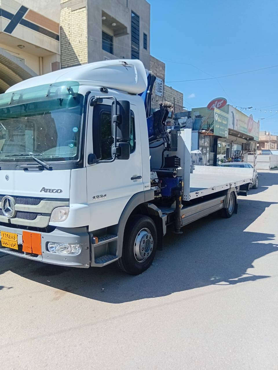 سلام عليكم أتيكو موديل 2012 دمعه حجم 1224كرين طول الشاصي سبعه وربع سياره جديده ومكفوله داخل جديد جوبلس خلفي محرك كير اكسل كفاله شرط كرين اصفاح والباب جك موجودات جدد بافندر مديل كرين 2005 شرط مكفول للستفسار اتصل على الارقام ***********/***********
