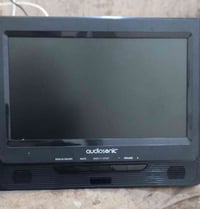 الشاشه بهاذه شكل سعر 40 الف مع توصيل 07703363465