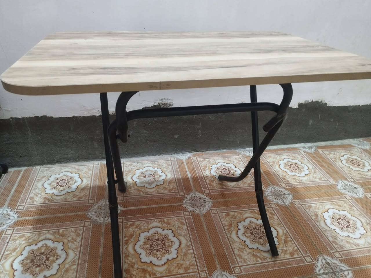 ميز طعام صاج جديد سعره45قفل جديد وطبلات جدد سعرهم35قفل30كربلاء معملجي شراي يتصل***********
