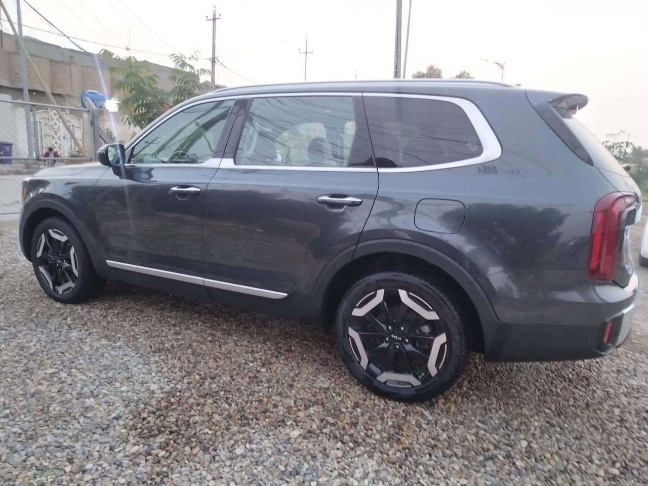 سلام عليكم
سياره كيه تولارايد دخول جديد وارد امريكي مديل 24
مرقم عله كتاب شهداء. واسط انكليزي بسمي
مواصفات - S- لون رمادي  - رصاصي
حادث  دعاميه أماميه فقط - مكفوله من الصبغ وتبديل و الخدوش ليبل واحد
7 راكب
كشنات جلد - VIP
حساسات رادارات كامرات
مكينه (3800)
بعد بيه مواصفات
تفاصيل أكثر الاتصال

السعر (280)

مكان واسط

***********
