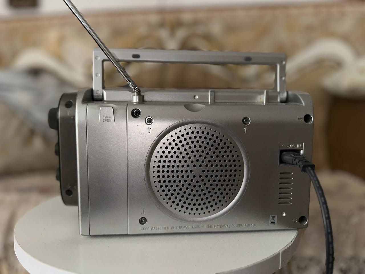 سلام عليكم

راديو 📻 سوني سبعينات القرن الماضي بحالة ممتازة ونظافة فول شغال صوت وتحكم عالي كهرباء وباتري قلم موجود في بغداد 

القياس 28 س م والارتفاع 16 س م 
 السعر 75 الف 
راح اخلي فيديو بتعليقات


**إذا كنت صاحب هذا الإعلان وتريد حذفه لأي سبب، رجاءا أرسل رسالة إلى الدعم الفني**