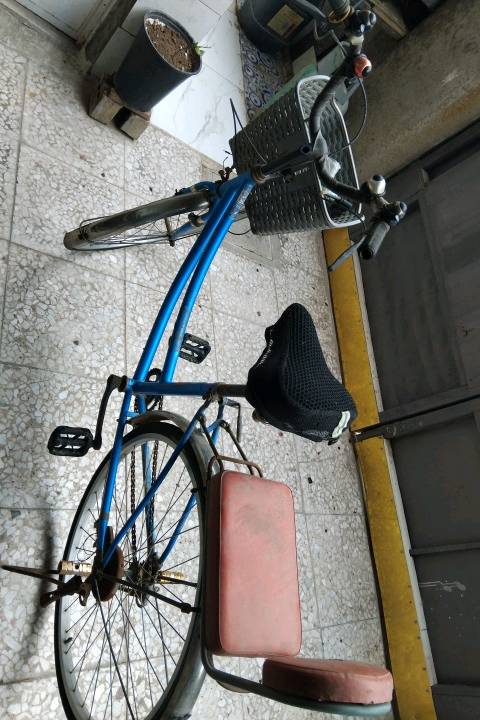 بايسكل  صار مدة متروك التاير الخلفي انفخة ويرجع ينزل  لان متروك ..مراوس بايسكل ابو الطبكة اذا عندك...  مكاني .           بغداد. كفاءات# العبيدي. قرب سكلة ابو حسن  راسلني على التطبيق متواجد