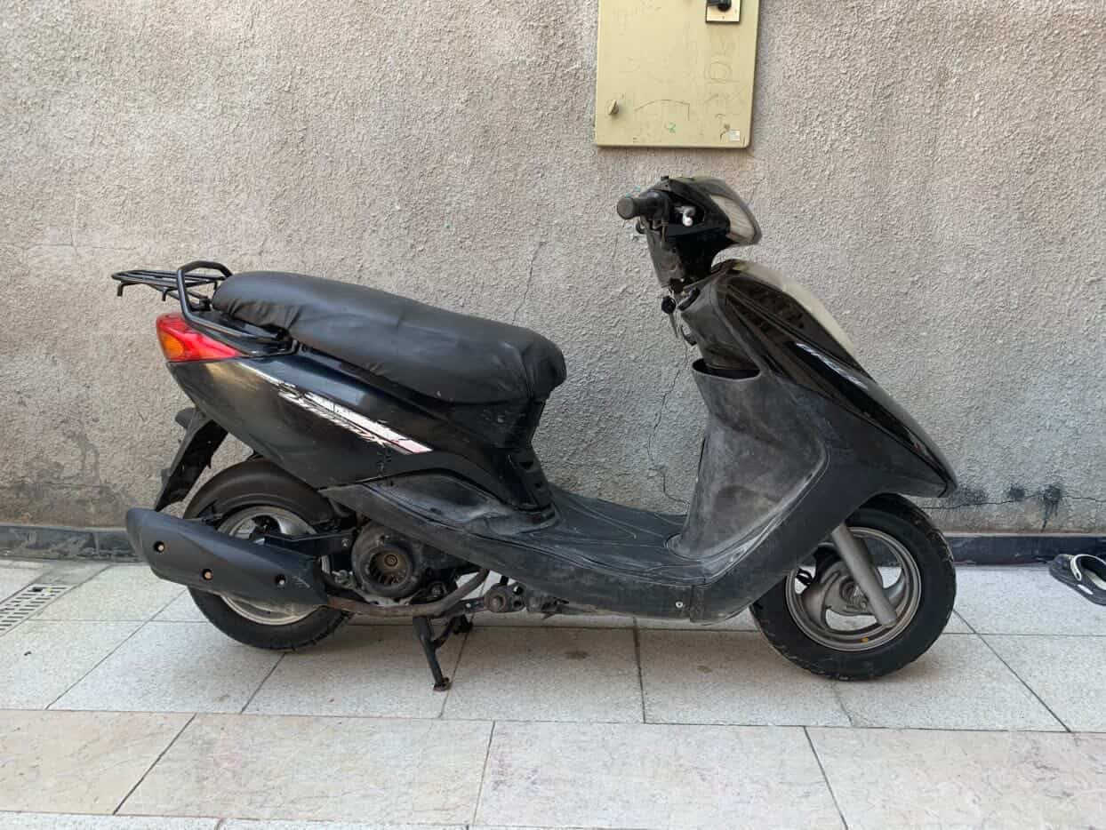 السلام عليكم دراجه بريز للبيع كامله من كلشي كهربائيات اشاير ولايت من كلشي ومكينه خرسه برغي ممفتوح بيها مكاني البياع السعر ٥٥٠وبيها مجال 
متواجد واتساب ***********
