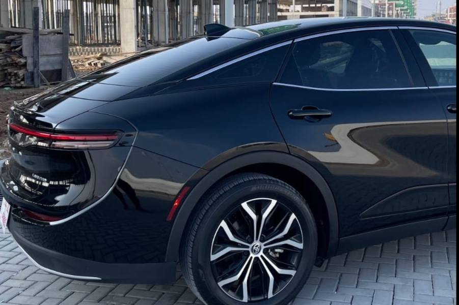 تۆیۆتا کراون 2023 ھایبرێد لیمیتید فول فول
تەنھا  ٢٠ ھەزار رۆیشتوە لۆکە سەیارەکە  
مواسەفات پانۆراما 
کۆشین جلد— کۆشین کارەبا
کوشن سارد+ گەرم 
ڕادار خەتی جادە
ڕادر ئاوێن و ڕادار ٣٦٠ پلە 
زۆر مواسەفاتی تر 
تەنھا ١ پەلە بۆیاخ و پەلەیەک PDR پێوەیە 
زۆر جوان چاک کراوو پێوەی دیار نیە   
ناوگرتن و شتی ھیچ نیە بەشەرت فەحس 
رەسمی سۆنەری دانراوە 
سەماعە JBL سپێری بیلادی 
کاتی نەشکاوە سەیارەکە 

سـعـر : لە کۆمێنت داوابکە ڕاستەوخۆ بۆت دێت 📥 

گێر و مەکیەنەی بەشەرت 
هیچ کێشەیەکی تێدا نییە 

ژمارەی خاوەنەکەی 
***********
وەتسئاپ
