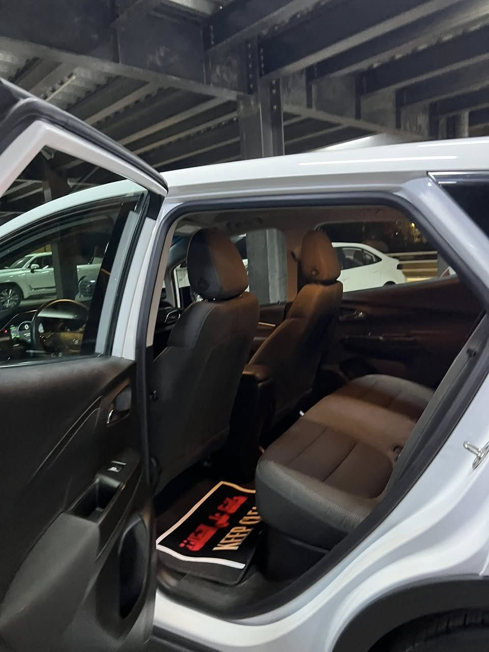 للبيع شوفرليت بولت ev2023
كهرباء 
حادثه بسيط 
ماشيه ٤٣الف 
فول مواصفات 
رقم بغداد 
سياره جاهزه بدون نقص 
سياقته مريحه واسعه من الداخل 
مكان السياره بغداد بوابه العراق 
للاستفسار ***********
