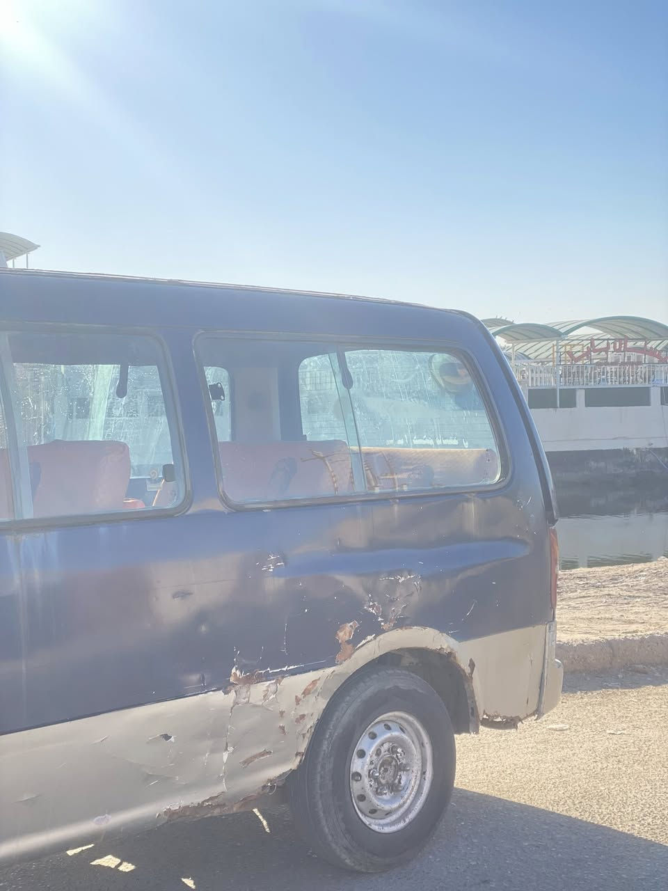 السلام عليكم بريجو رقم احمر للبيع معلايه مكان البصره ابوالخصيب
الاستفسار الأكثر عل خاص 
***********
