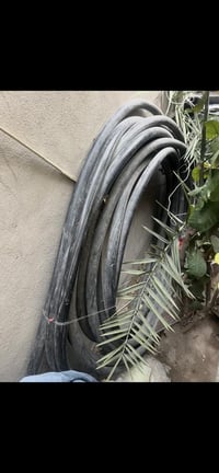 كيبل للبيع تقرييا  50 متر ابو ال70 في 4  07700049697