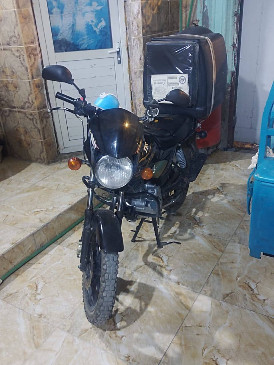 سلام عليكم ورحمه الله دراجه للبيع TVSمديل22رقم وا سنويه دراجه جديده محرك ستوته مامفتوح لك سعر1200رقم هاتف ***********
