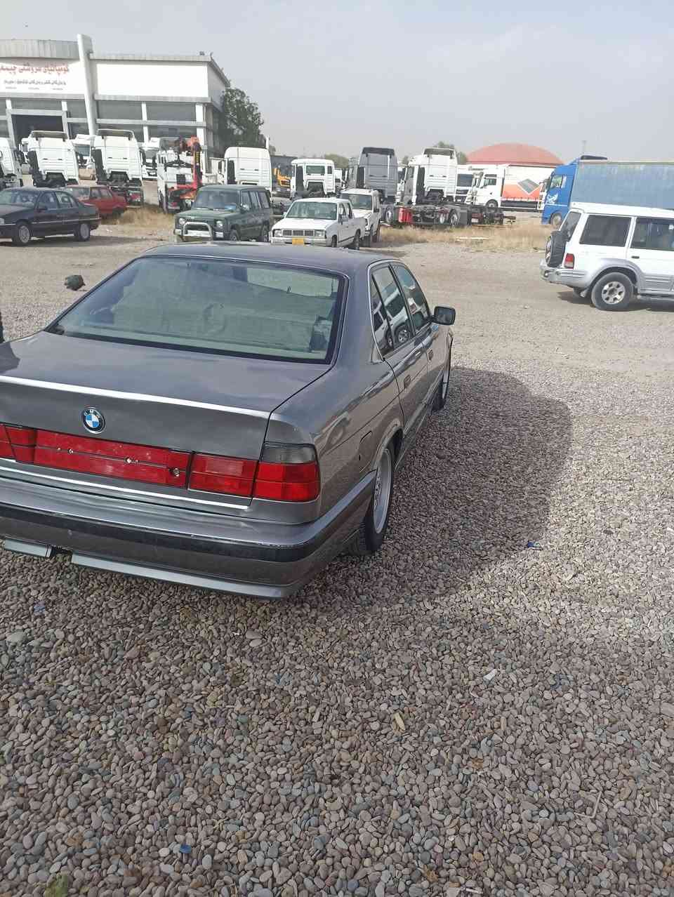 BMW1991 سڵایت فول فول   مەکینەی 25دیجیتان
ڕەقەم سلێمانی         کەمێک بوخاری هەیە      یتر ماباقی بەشەرت سەیارەکە   سعر 65  شوێن کەلار سمود  ڕەقەم مۆبایل ***********

