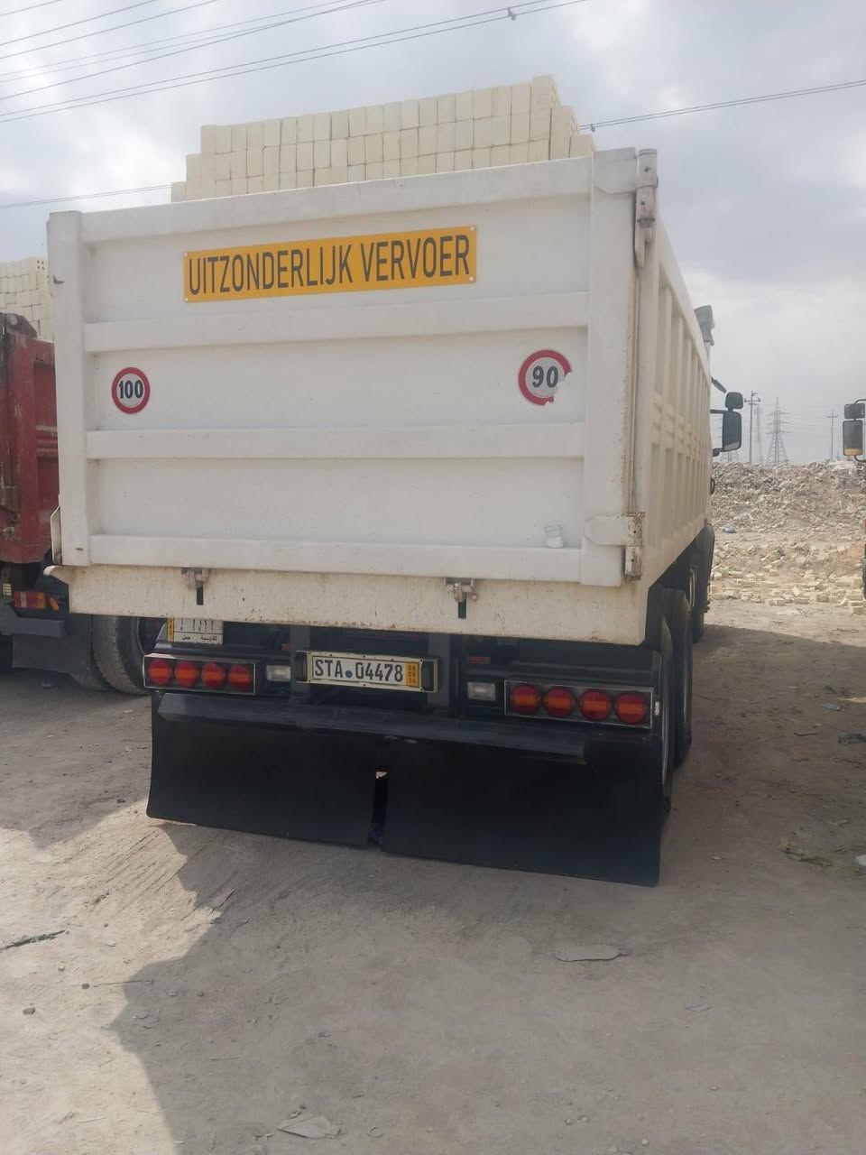 السلام عليكم سكانيا بومه للبيع موديل 2000 السياره تخم تاير السياره جاهزه كبل للشغل كفاله عامه للاستفسار الإتصال على الرقم ***********
