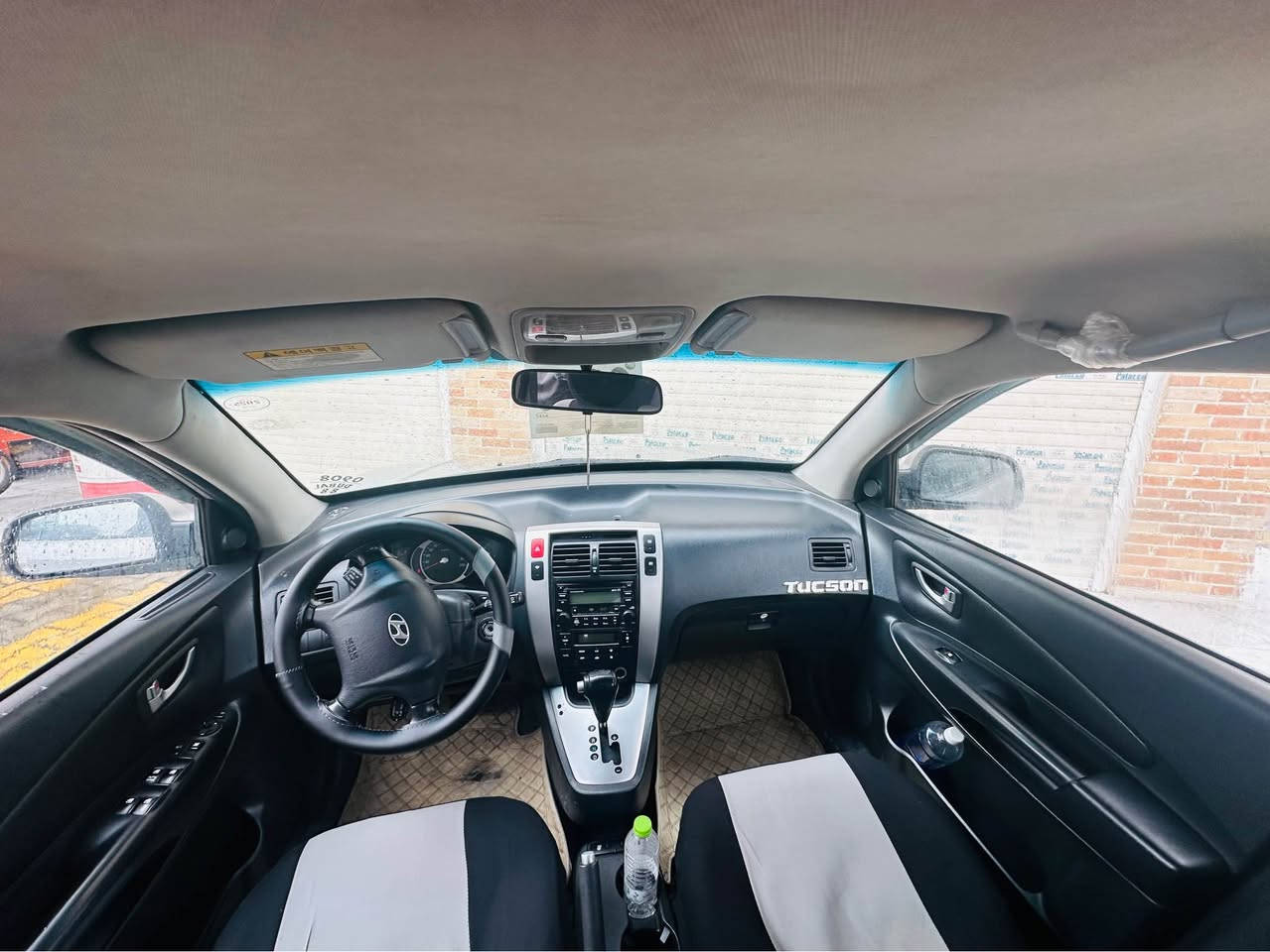 هۆندا تۆکسۆن براوە گاز ٢٠٠٧ فول مواسەفات بەس سڵایت نیە کوشن جلد کوشن هیتەر ئاوینە کارەبا 
مەکینەی نەکراوەتەوە دعمو لیدراوی نیە کوشنو
گاعی تێگیراوە گێرو مەکینە بەشەرت سعری ٤٦ گەڵاو معامەلە شوێن سلیمانی ژم *********** 
*********** Singapore
