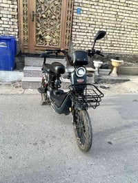 دراجه شحن • 5 باتري • شاشه مكسوره