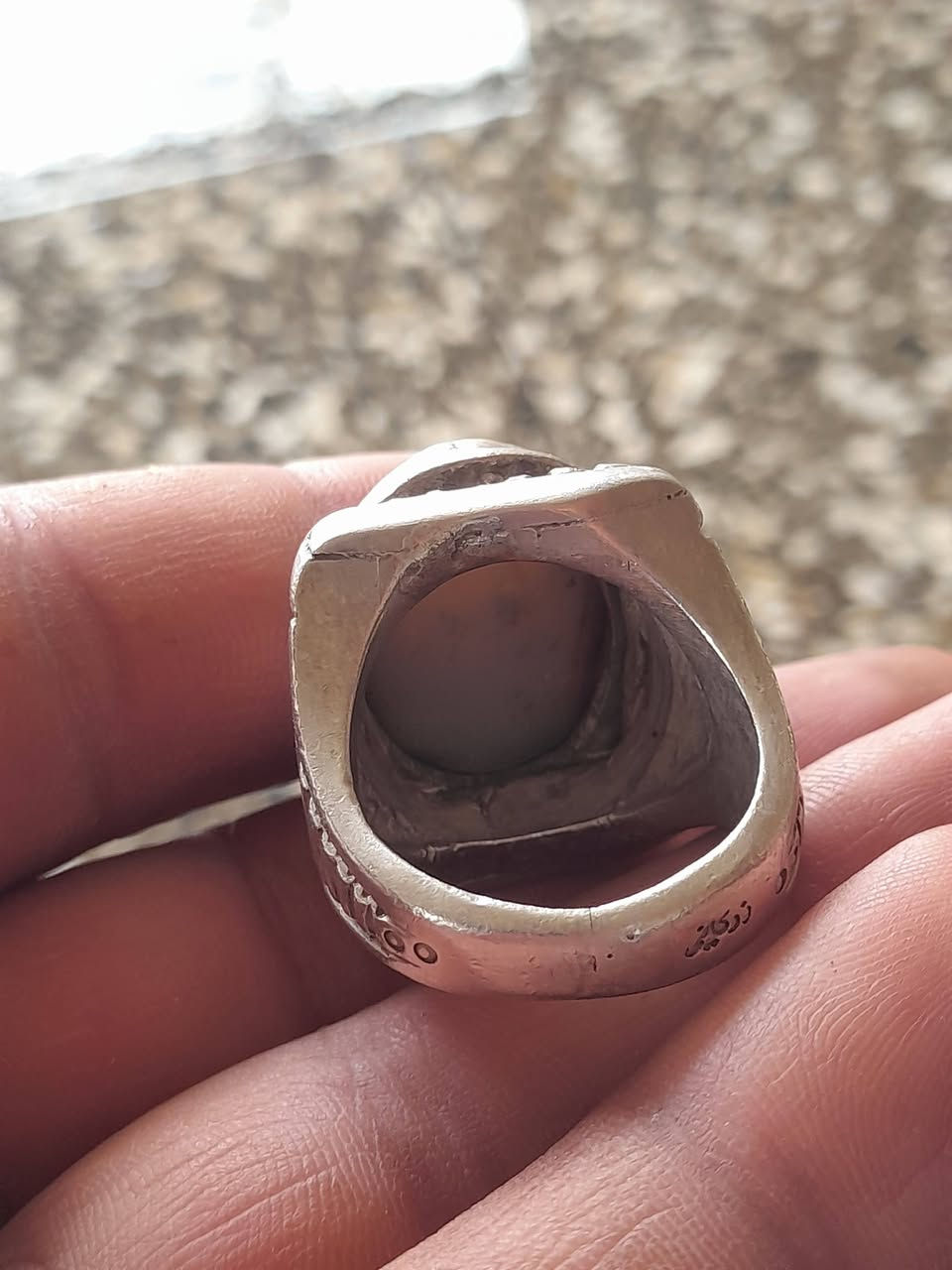 سلام عليكم حبايب محبس جزع طبيعي بي لفضه جلاله كلمت الله محبس وزن ثقيل يقرب وزنه 45 اله 44 غرام للبيع سعر خاص


**إذا كنت صاحب هذا الإعلان وتريد حذفه لأي سبب، رجاءا أرسل رسالة إلى الدعم الفني**