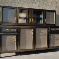 كاونتر للبيع قطعتين المكان مقابيل شقق بسمايه  07745088626 07804771135