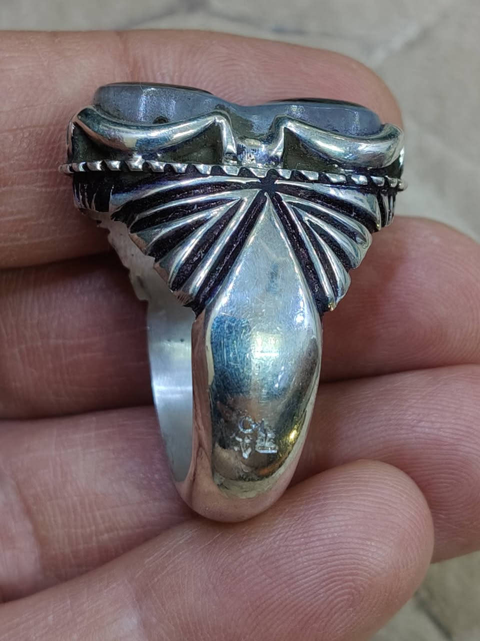 جزع صياغة ابو جون ثقيله 175 الف بغداد ***********
