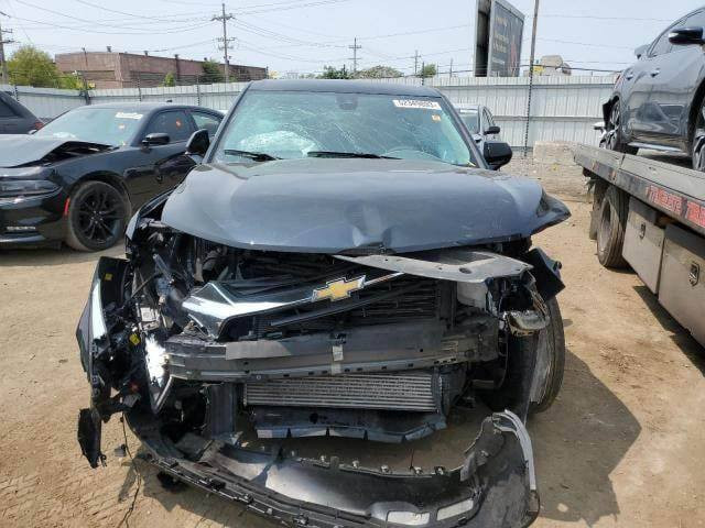 سلام عليكم بلايزر للبيع موديل 2022 
اامكينه 2000 تيربو

السعر 200 وبيها مجال بسيط

الحادث موجود بلمنشور 

الرقم ***********
