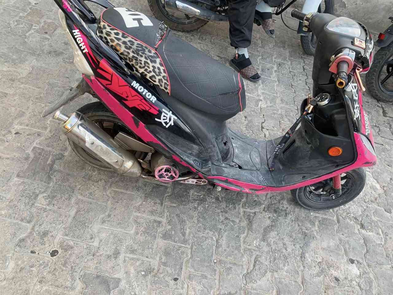 سلام عليكم ماكس لبيع سعر 650 درجه كله مزوده مبيه شي بلادي بس لمكينه بلادي يردله صويه ترتيب غسل مكاني الاعظميه رقم ***********او مروس بيراني نضيفه
